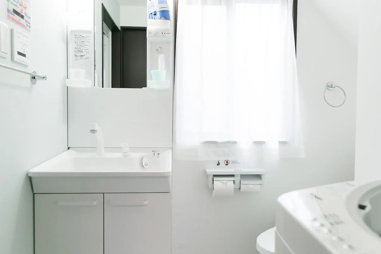 Faldic Inn. Kyoto -Senmaru- 2*,  Japan